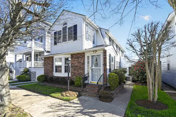 15 N Douglas Avenue, Margate, NJ 08402