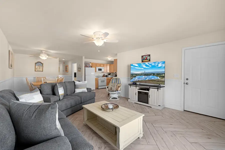 324 E 23rd Avenue, North Wildwood, NJ 08260 - #3