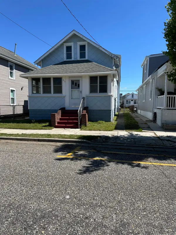 213 W Juniper Avenue, Wildwood, NJ 08260