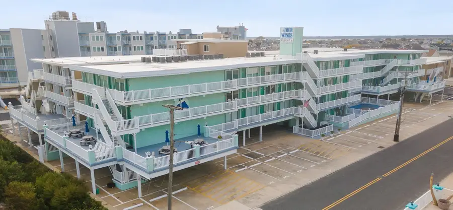404 E Denver Avenue, Wildwood Crest, NJ 08260 - #2
