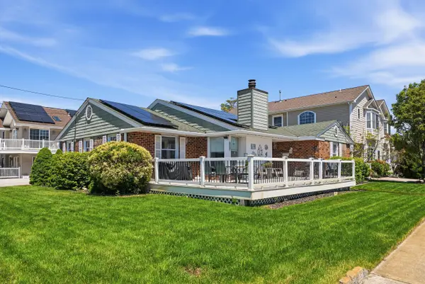 6106 Pacific Avenue, Wildwood Crest, NJ 08260