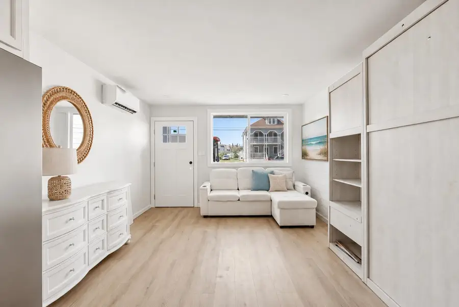 233 E Juniper Avenue, Wildwood, NJ 08260 - #3