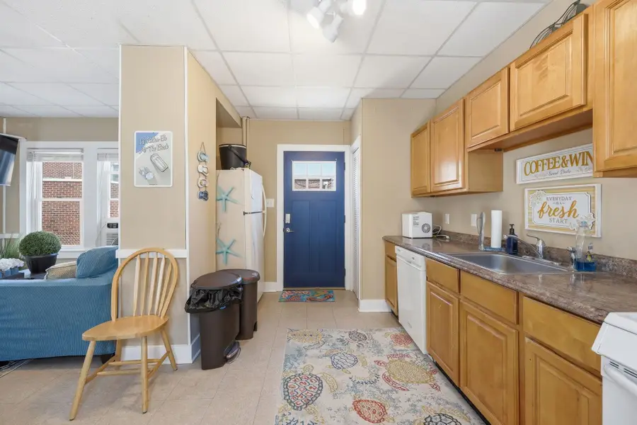 118 E Juniper Avenue, Wildwood, NJ 08260 - #2