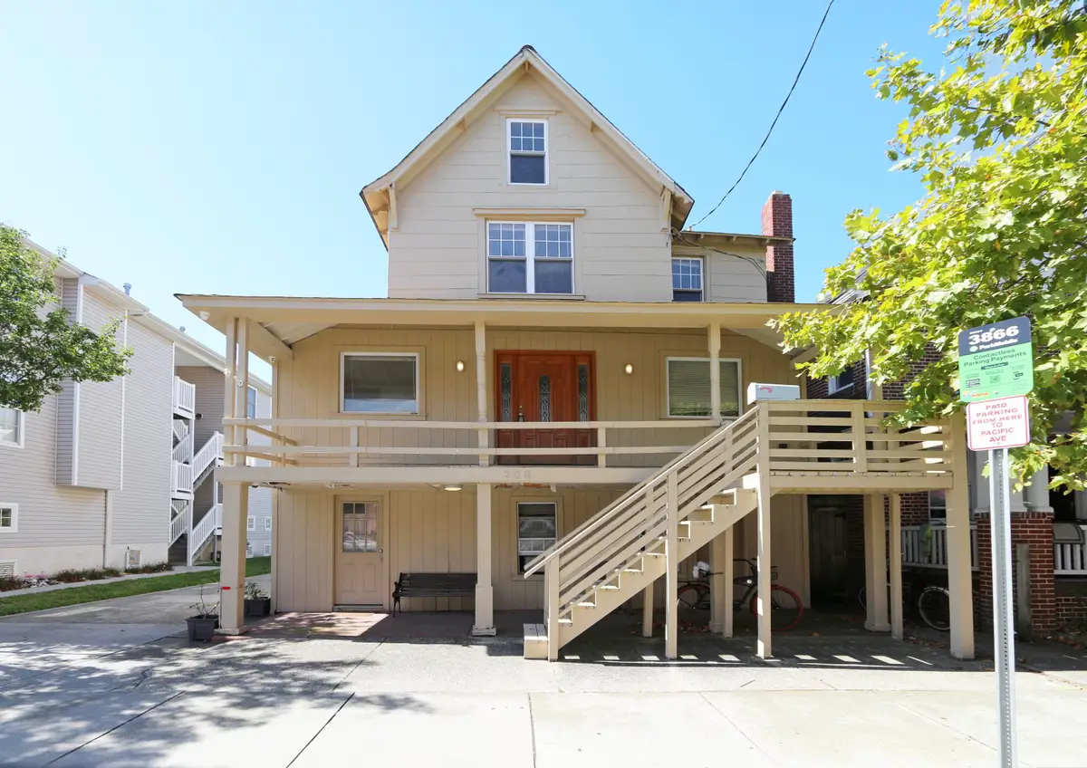 208 E Maple Avenue, Wildwood, NJ 08260 - #1