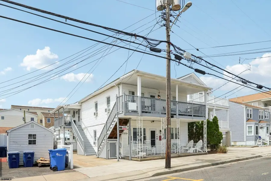 148 E Burk Avenue, Wildwood, NJ 08260 - #3