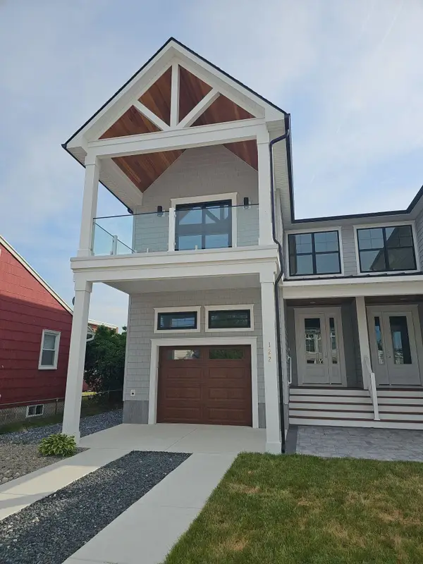 122 E Morning Glory Road, Wildwood Crest, NJ 08260