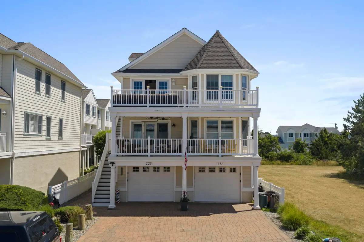 227 E Rochester Avenue, Diamond Beach, NJ 08260 - #1