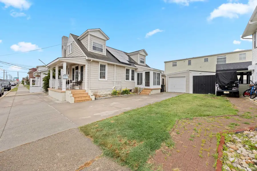 2704 Hudson Avenue, Wildwood, NJ 08260 - #2