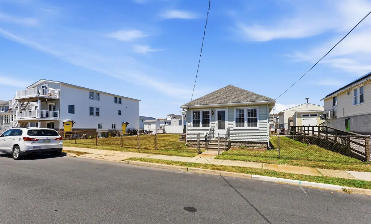 707 W Maple Avenue, West Wildwood, NJ 08260 - #1