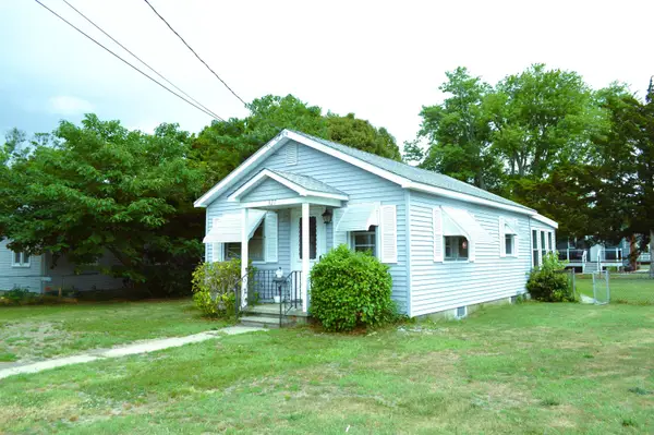 327 Desoto Avenue, Villas, NJ 08251