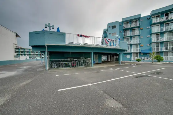 225 E Wildwood Avenue, Wildwood, NJ 08260