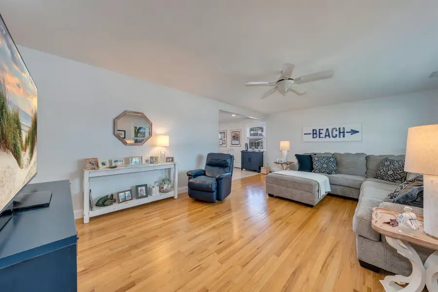 8700 Pacific Avenue, Wildwood Crest, NJ 08260 - #2