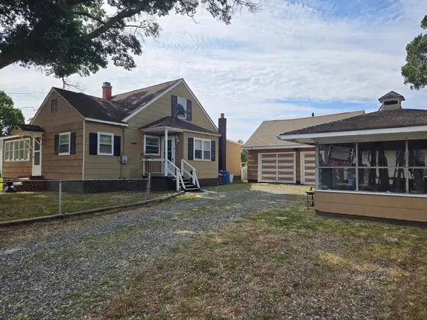 212 E Atlantic Avenue, Villas, NJ 08251