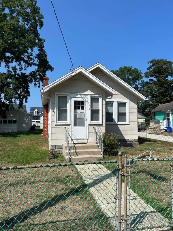 115 W Pacific Avenue, Villas, NJ 08251