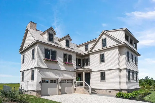 1105 Stone Harbor Boulevard, Stone Harbor, NJ 08247