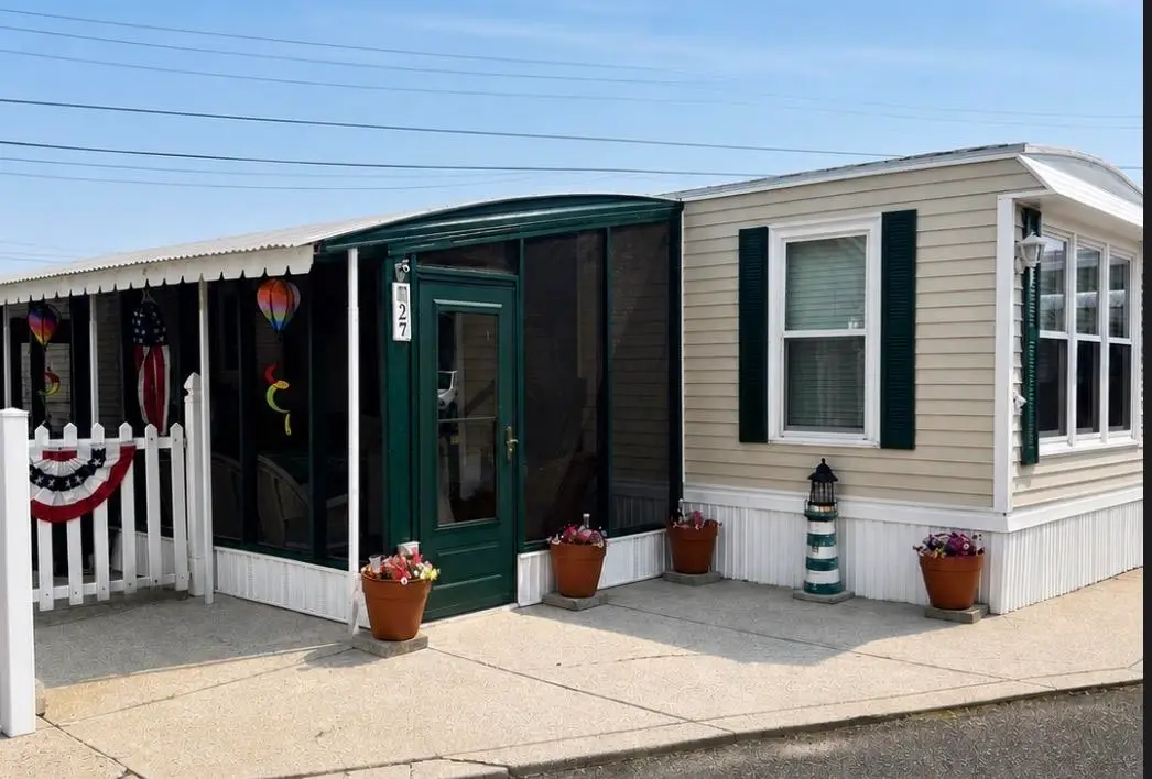 27 Lee Avenue, Trenton, NJ 08260 - #1