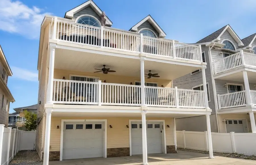 223 E Roberts Avenue, Wildwood, NJ 08260 - #2