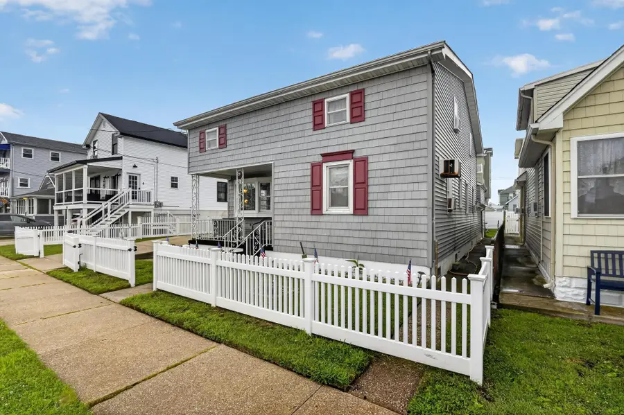 219 W 11th Avenue, North Wildwood, NJ 08260 - #3
