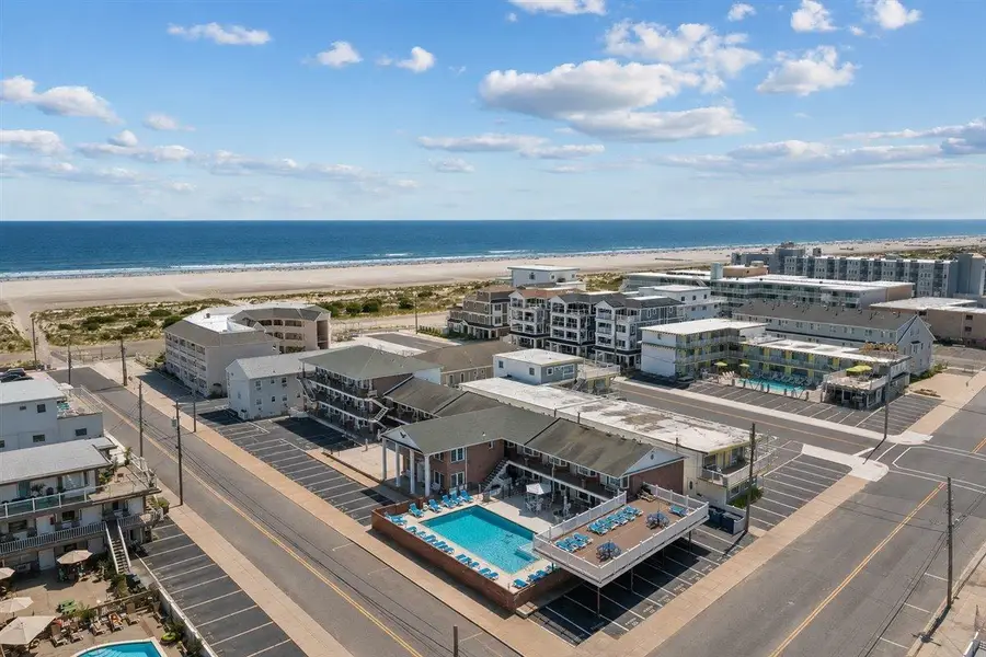 402 E Saint Paul Avenue, Wildwood Crest, NJ 08260 - #2