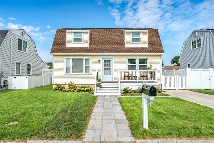 219 Broadway, Villas, NJ 08251 - #2