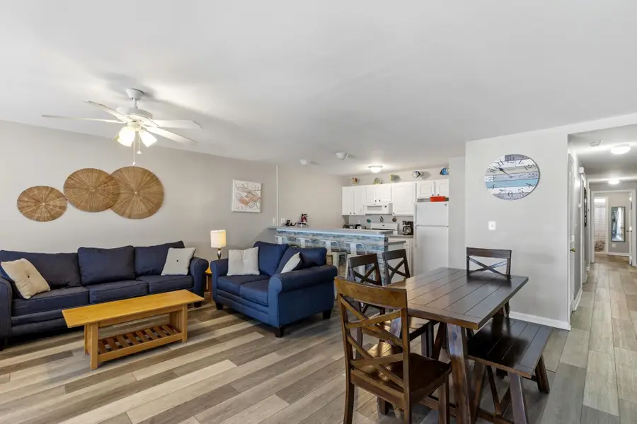 225 E Davis Avenue, Wildwood, NJ 08260 - #2