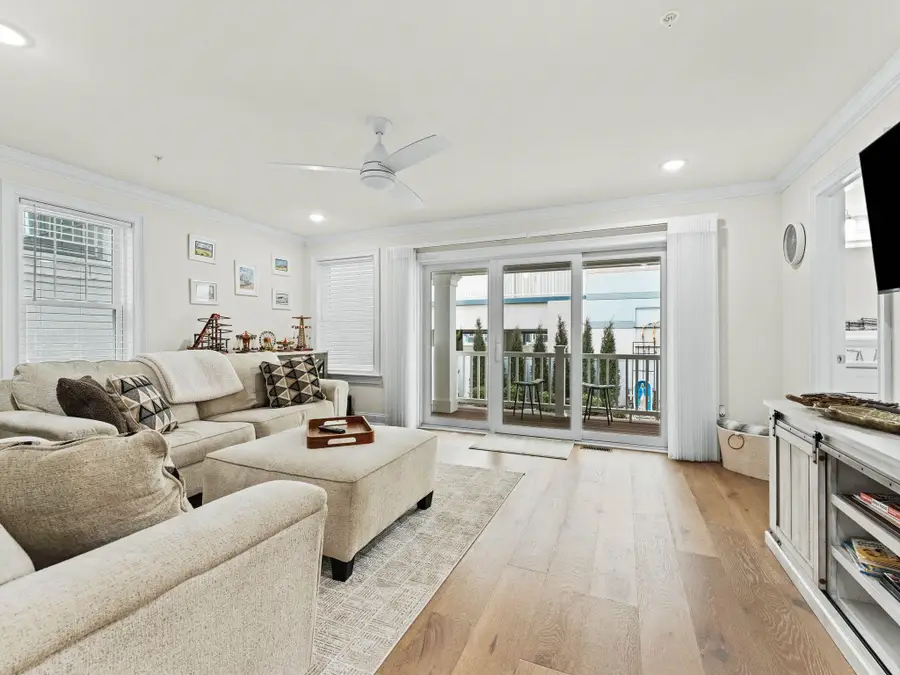 419 E Louisville Avenue, Wildwood Crest, NJ 08260 - #3