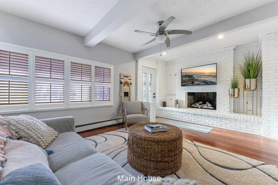 407 W Spruce Avenue, North Wildwood, NJ 08260 - #3