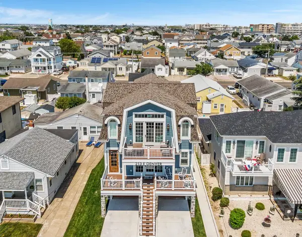 213 E Denver Avenue, Wildwood Crest, NJ 08260