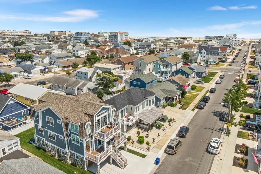 213 E Denver Avenue, Wildwood Crest, NJ 08260 - #2