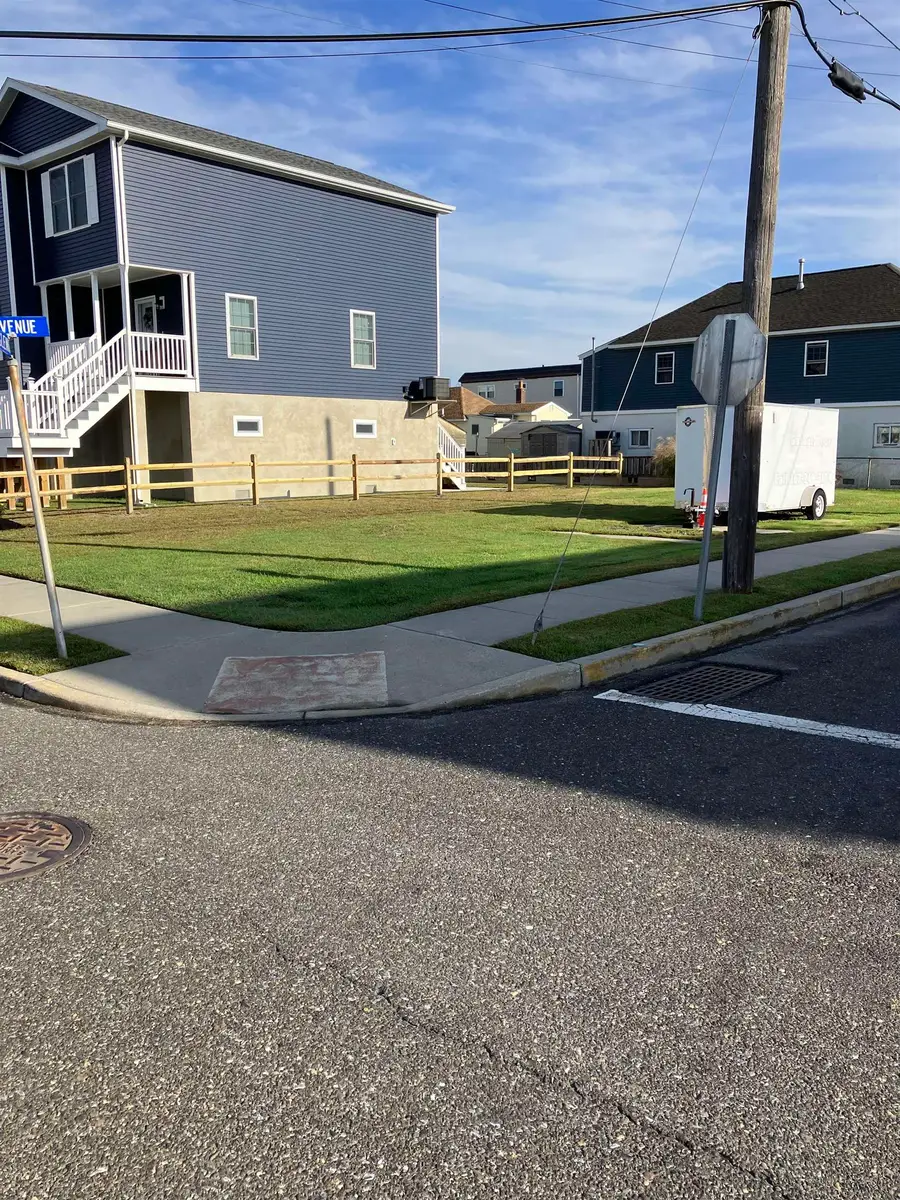 741 W Glenwood Avenue, West Wildwood, NJ 08260 - #3