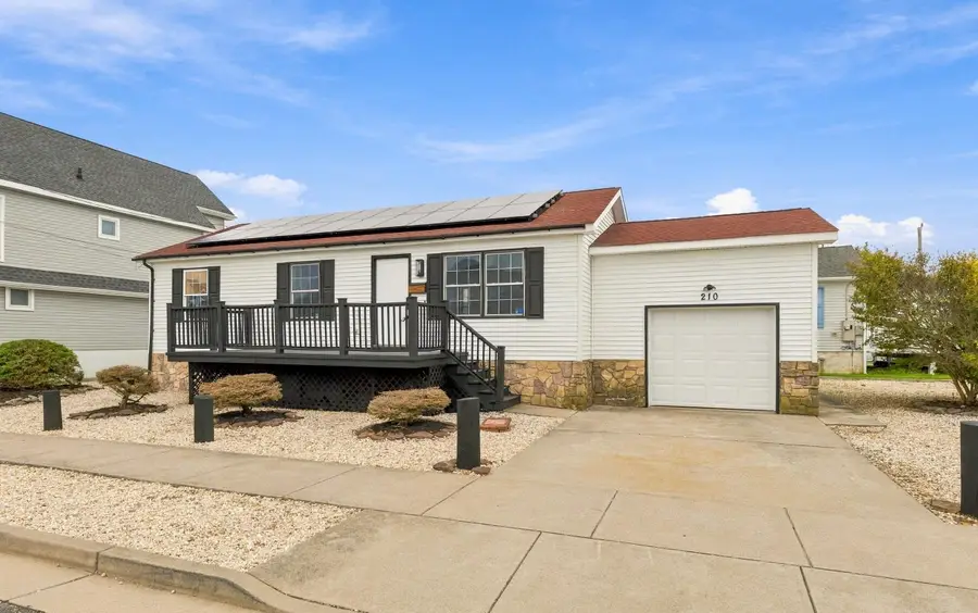 210 N Delaware Avenue, North Wildwood, NJ 08260 - #2