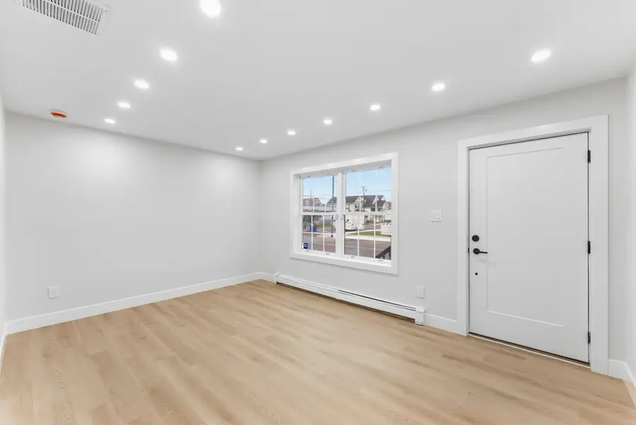 210 N Delaware Avenue, North Wildwood, NJ 08260 - #3