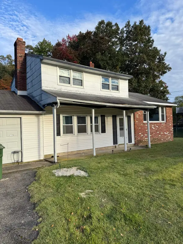 10 Duchess Avenue, Marlton, NJ 08053