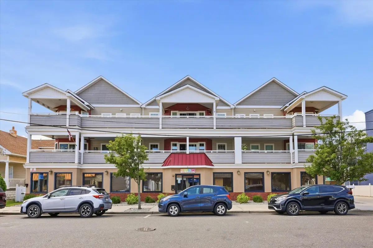 116 E 17th Avenue, North Wildwood, NJ 08260-5790 - #1