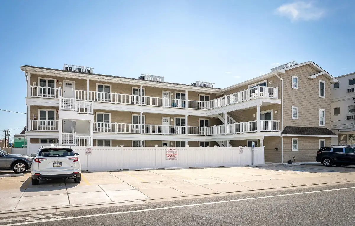402 E 25th Avenue, North Wildwood, NJ 08260 - #1