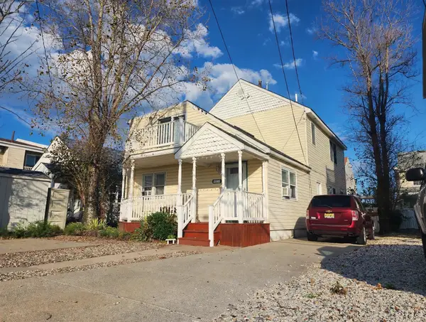 623 W Spruce Avenue, North Wildwood, NJ 08260-2557