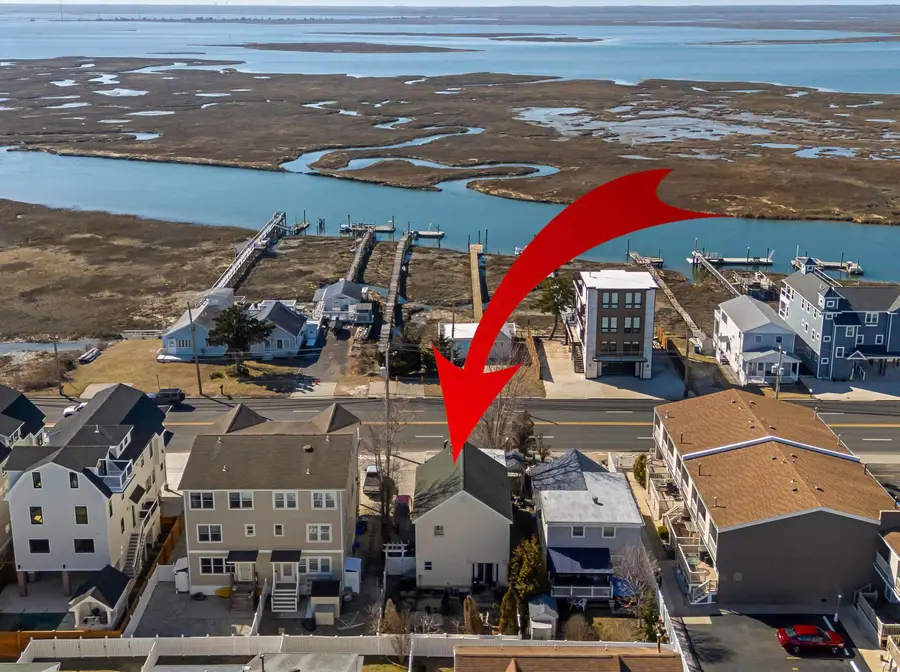 623 W Spruce Avenue, North Wildwood, NJ 08260-2557 - #3