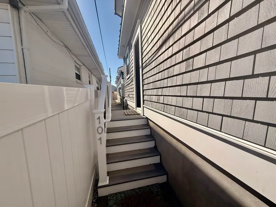 204 E Primrose Avenue, Wildwood Crest, NJ 08260 - #2