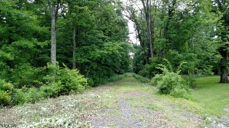 181 Old Croton Rd, Raritan Township, NJ 08822 - Image #1