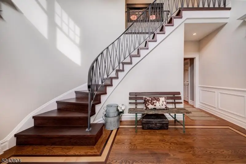 529 Benson Pl, Westfield, NJ 07090 - Image #2