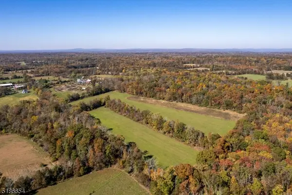 16 Hewitt Rd, Delaware Twp., NJ 08559