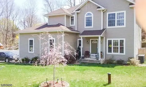 26 Aster St, Vernon Twp., NJ 07418