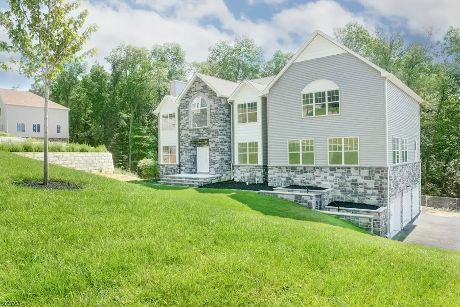 41 Beverly St, Parsippany Troy Hills, NJ 07054 - Image #2