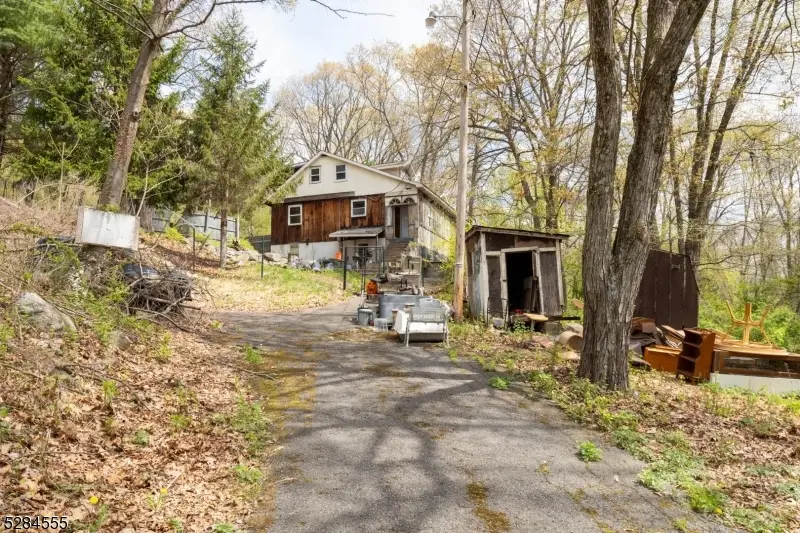 10 Summer Ln, Knowlton, NJ 07832 - Image #1