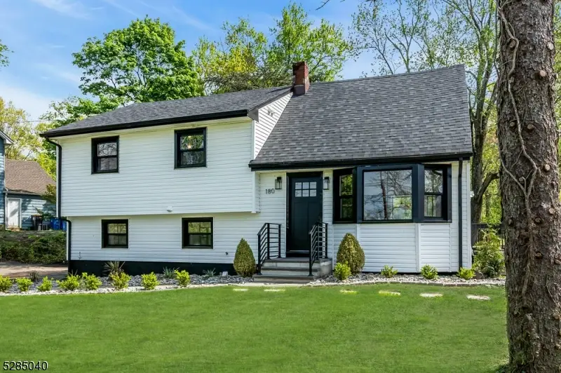 180 Dukes Pkwy, Hillsborough Township, NJ 08844 - Image #2