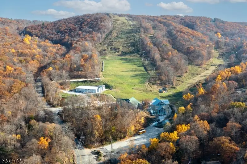 12 Breakneck Rd, Vernon Township, NJ 07462 - Image #1