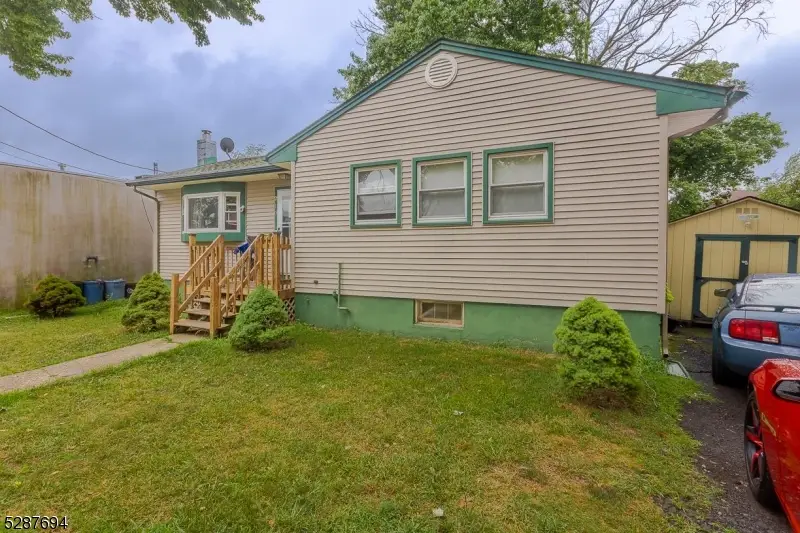 210 N 10th St, Kenilworth, NJ 07033 - Image #1