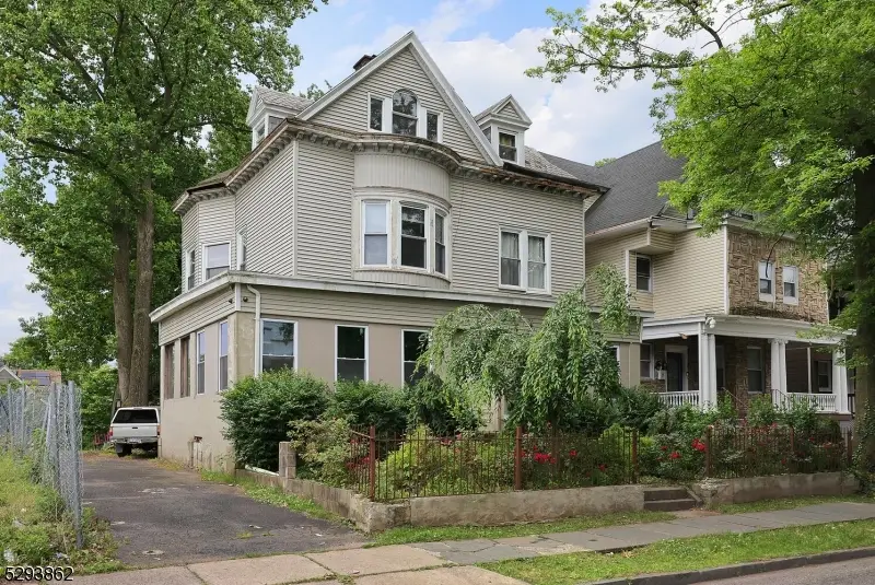 132 S Munn Ave, East Orange, NJ 07018 - Image #3