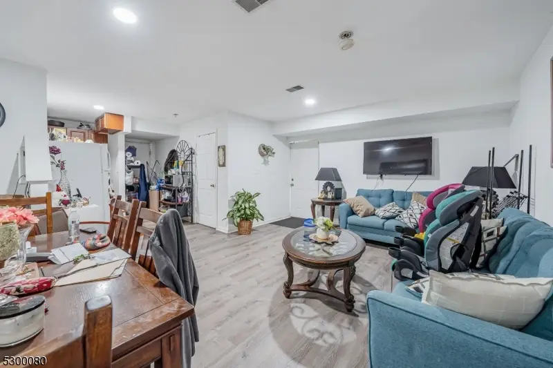 44 Hudson St, Newark, NJ 07103 - Image #3