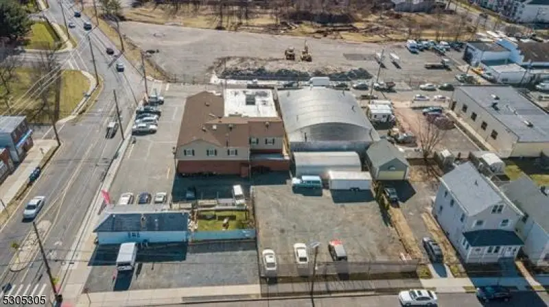 75 Georges Rd, New Brunswick, NJ 08901 - Image #3